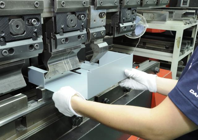 ĐƠN HÀNG ÉP KIM LOẠI - TOKYO - 18F NAM